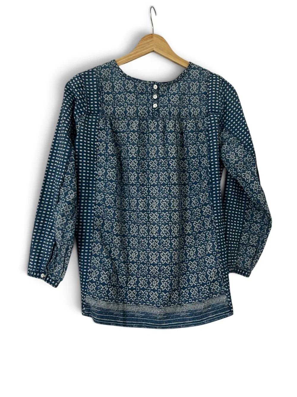 J Crew Chambray Long Sleeve Blouse Size 6 lightweight denim block print Batik